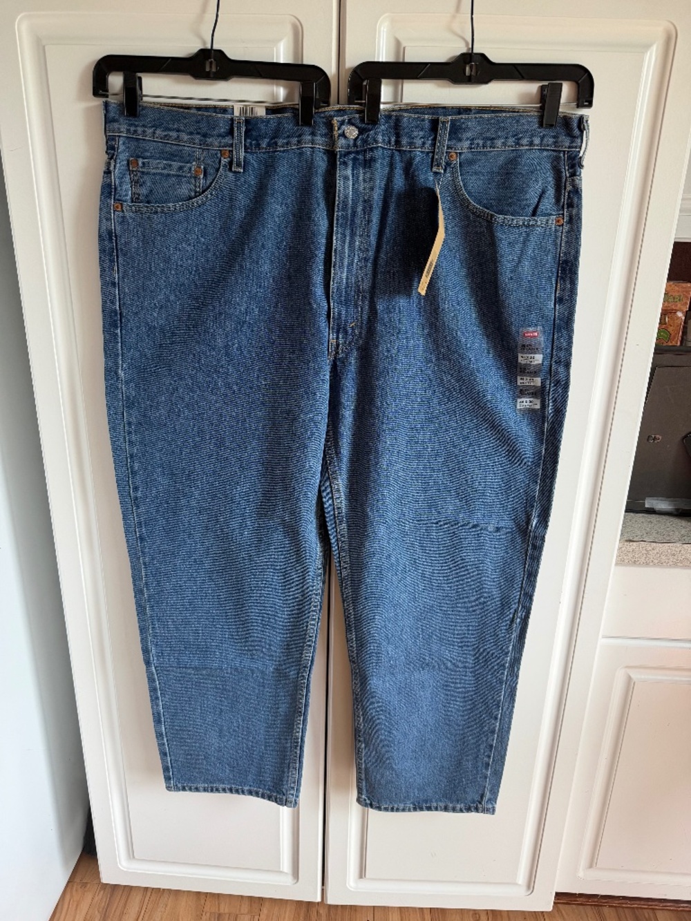 New Men’s Levi Jeans Size 48x30 Tapered Relaxed Fit
